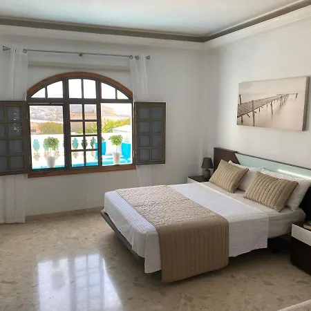 Carolina With Private Pool *