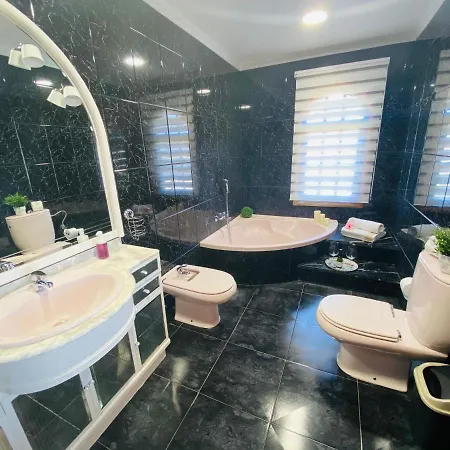 Carolina With Private Pool